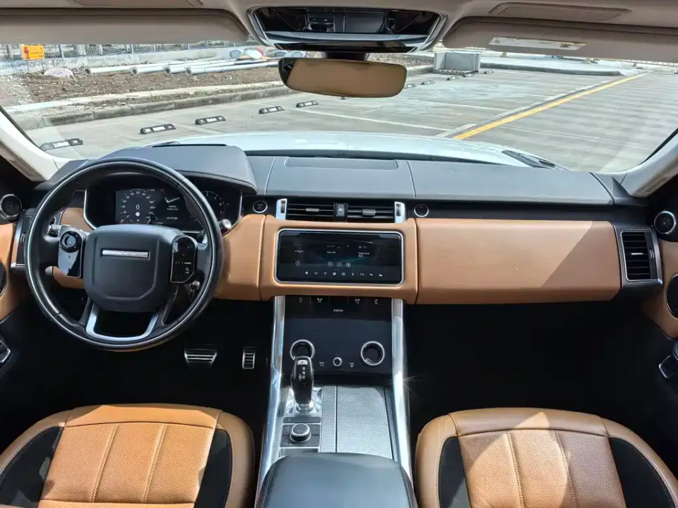 Land Rover Sport