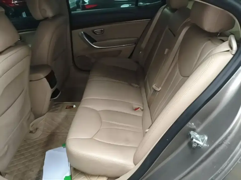 Roewe 950
