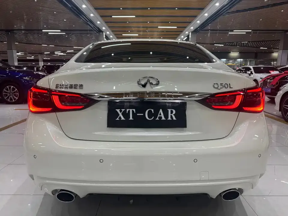 Infiniti Q50L