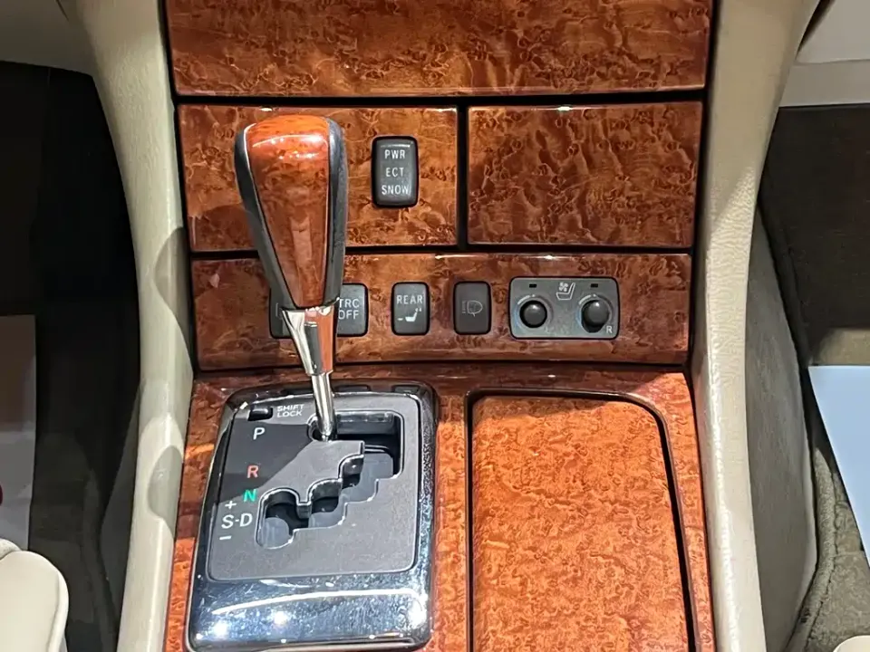 Lexus LS