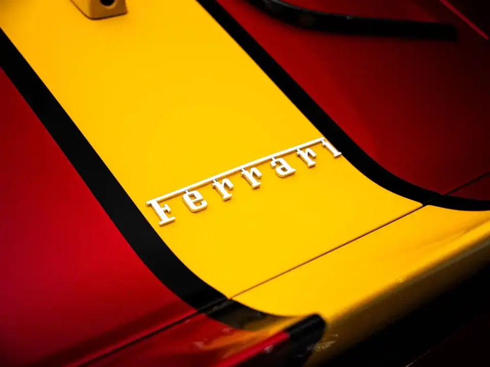 Ferrari 812