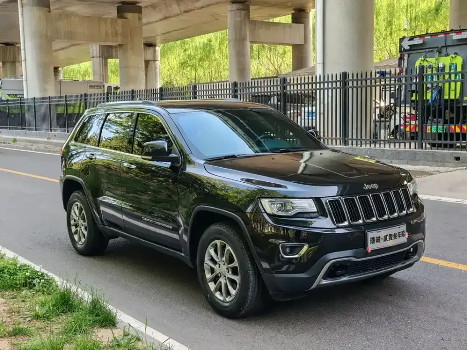 Jeep Grand Cherokee (Import)