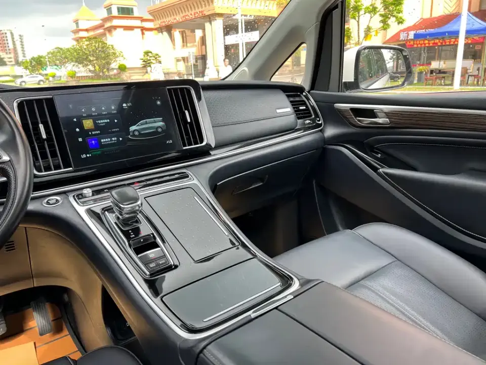 GAC Trumpchi M8