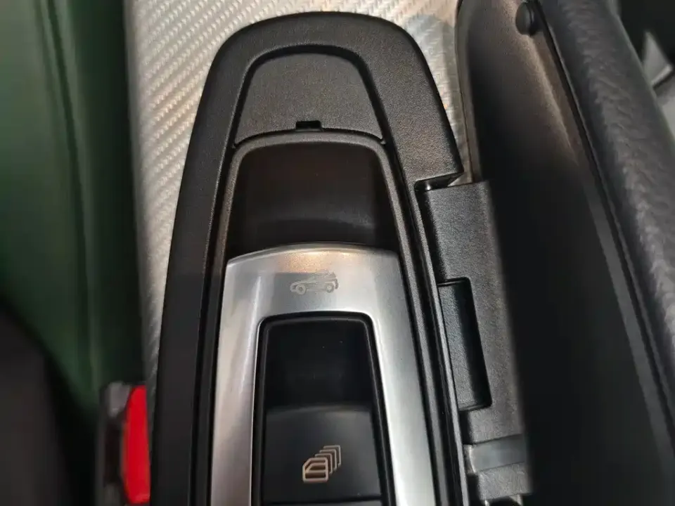 Mercedes-Benz SLC