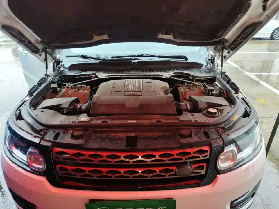 Land Rover Sport