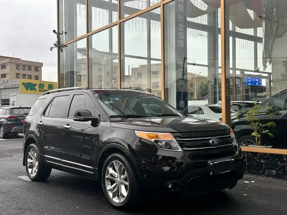 Ford Explorer (Import)