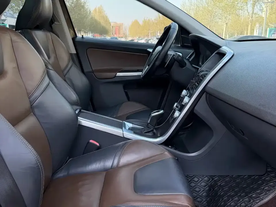 Volvo XC60 (Import)