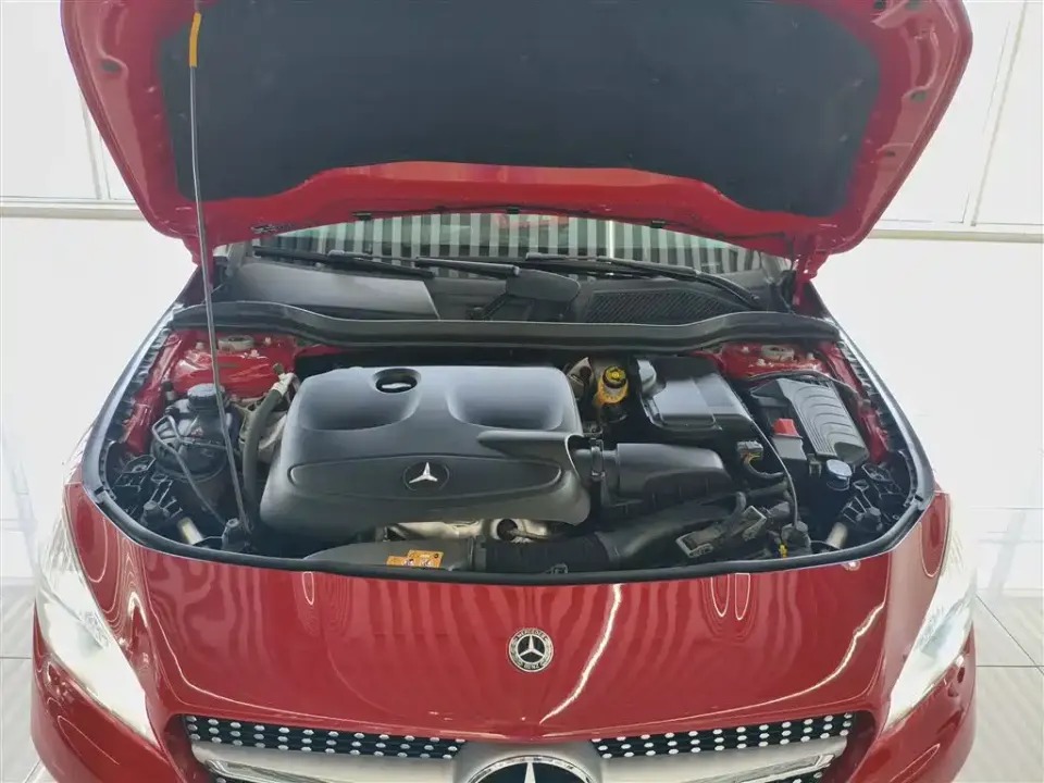 Mercedes-Benz CLA (Import)