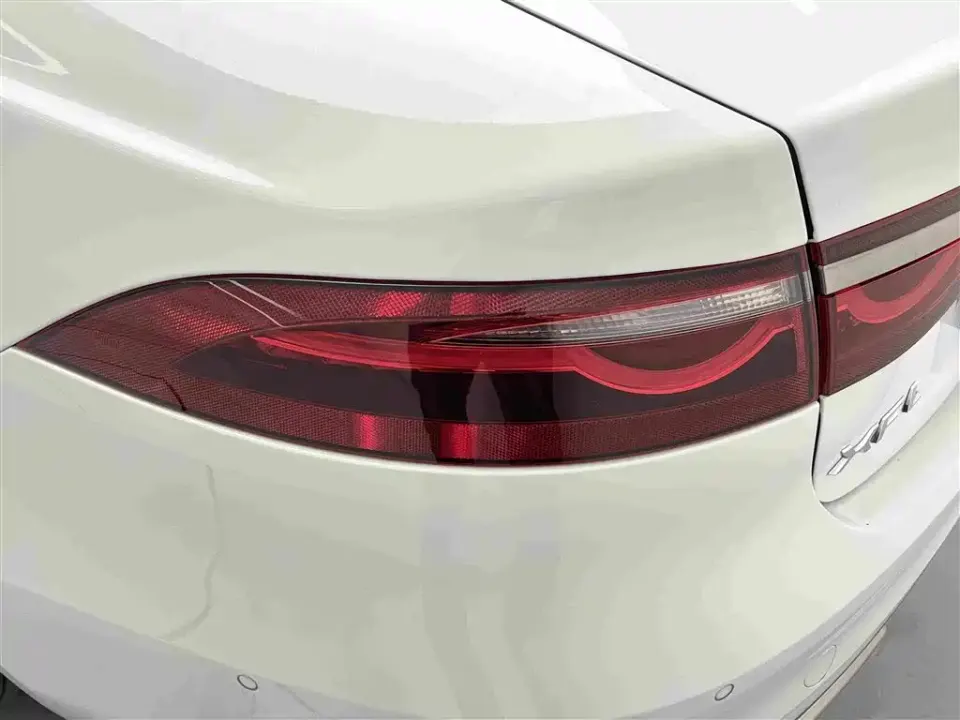 Jaguar XFL