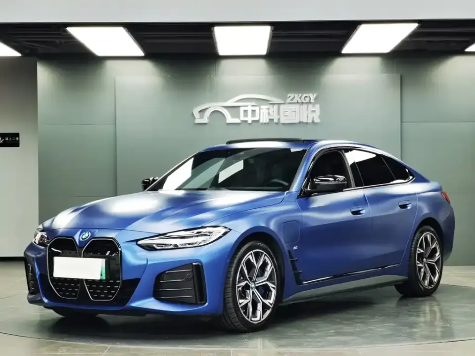 BMW i4
