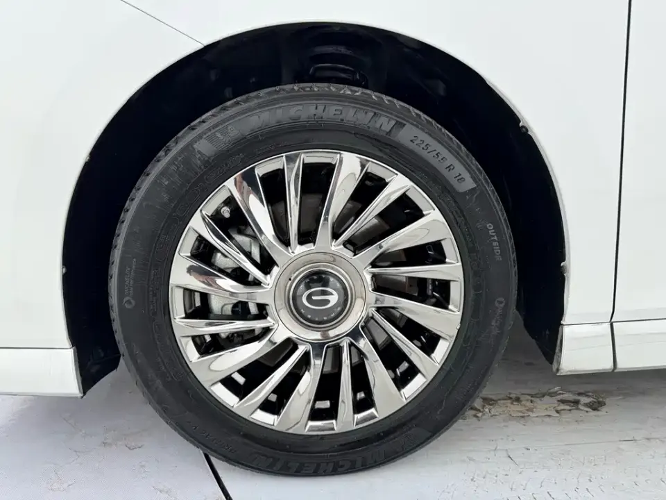 GAC Trumpchi M8