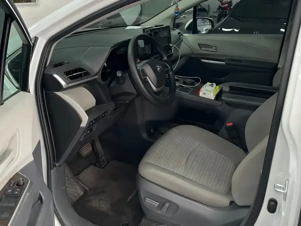 Toyota Sienna