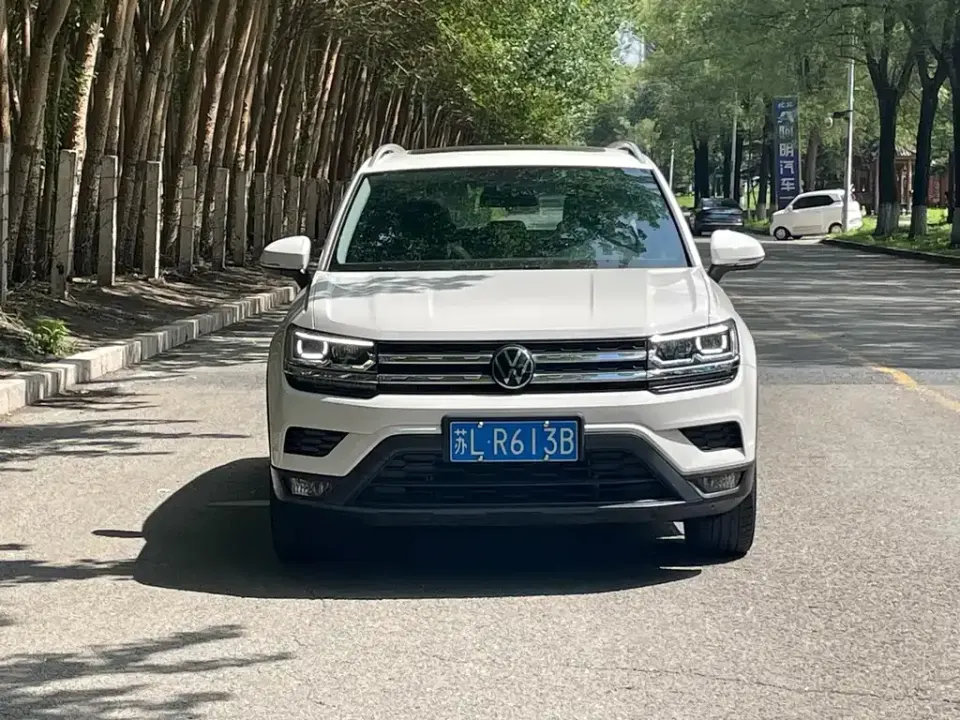 Volkswagen Tharu