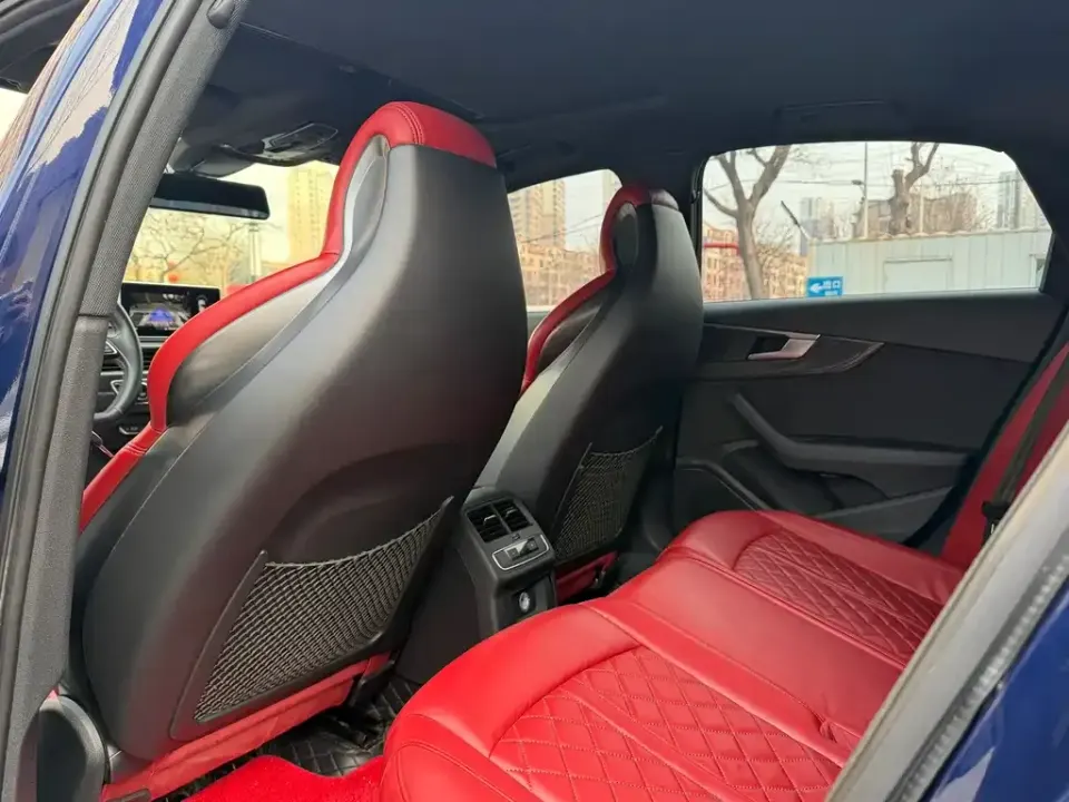 Audi S4