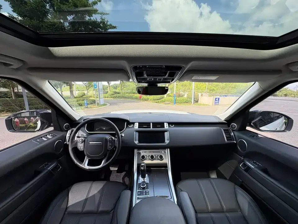 Land Rover Sport