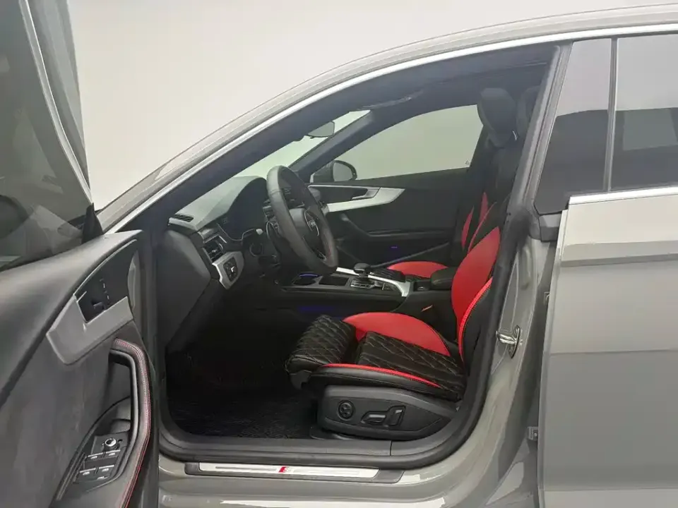 Audi A5 (Import)