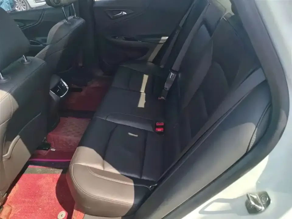 Chevrolet Malibu XL