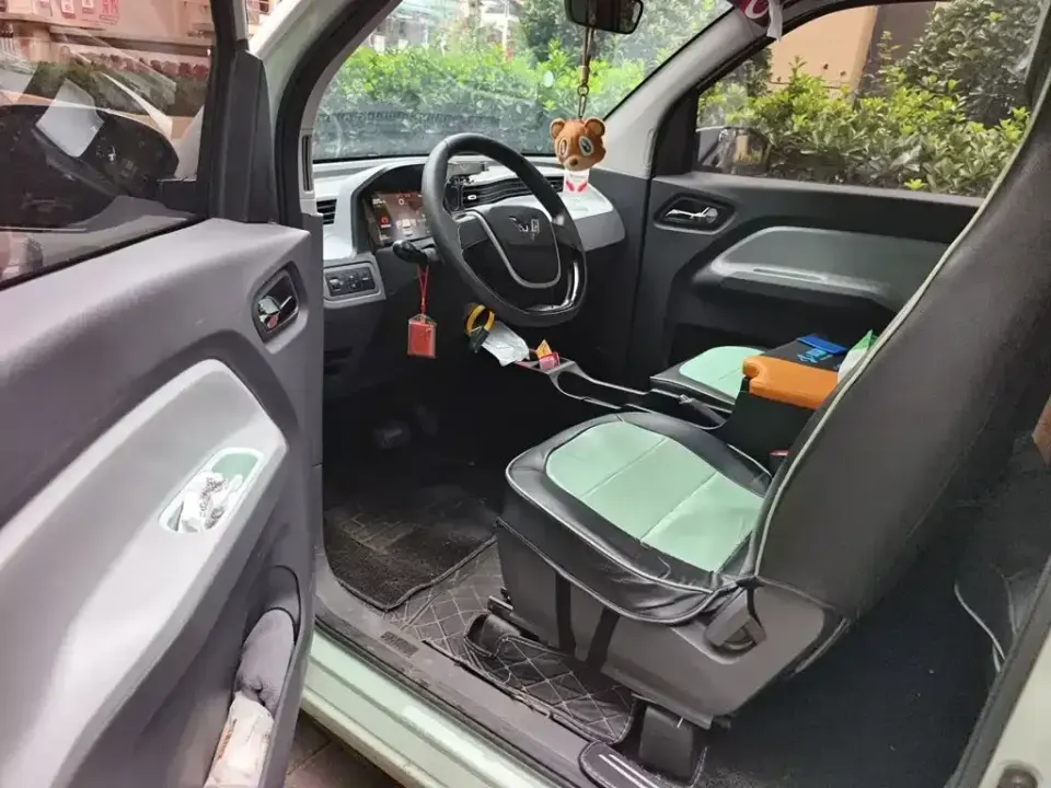 Wuling MINIEV