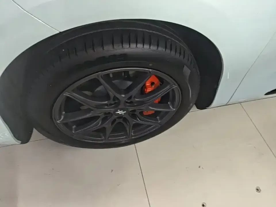 IM Motors IM LS6