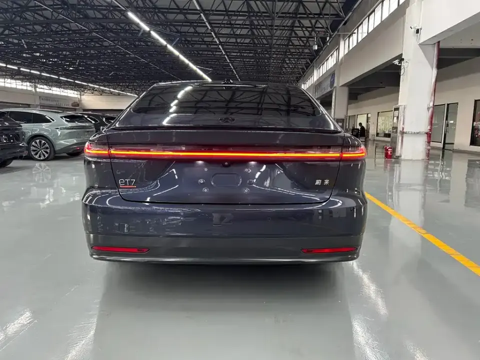 Nio ET7