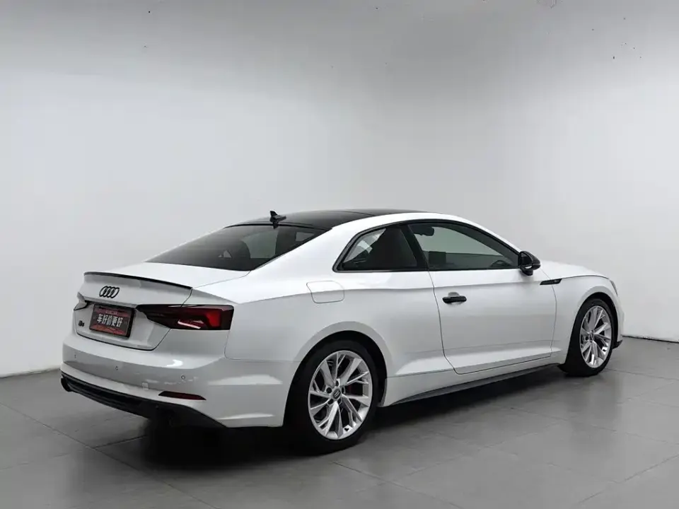 Audi A5 (Import)
