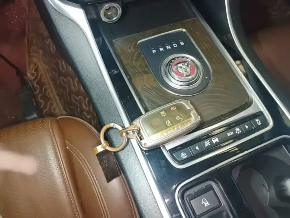 Jaguar XFL