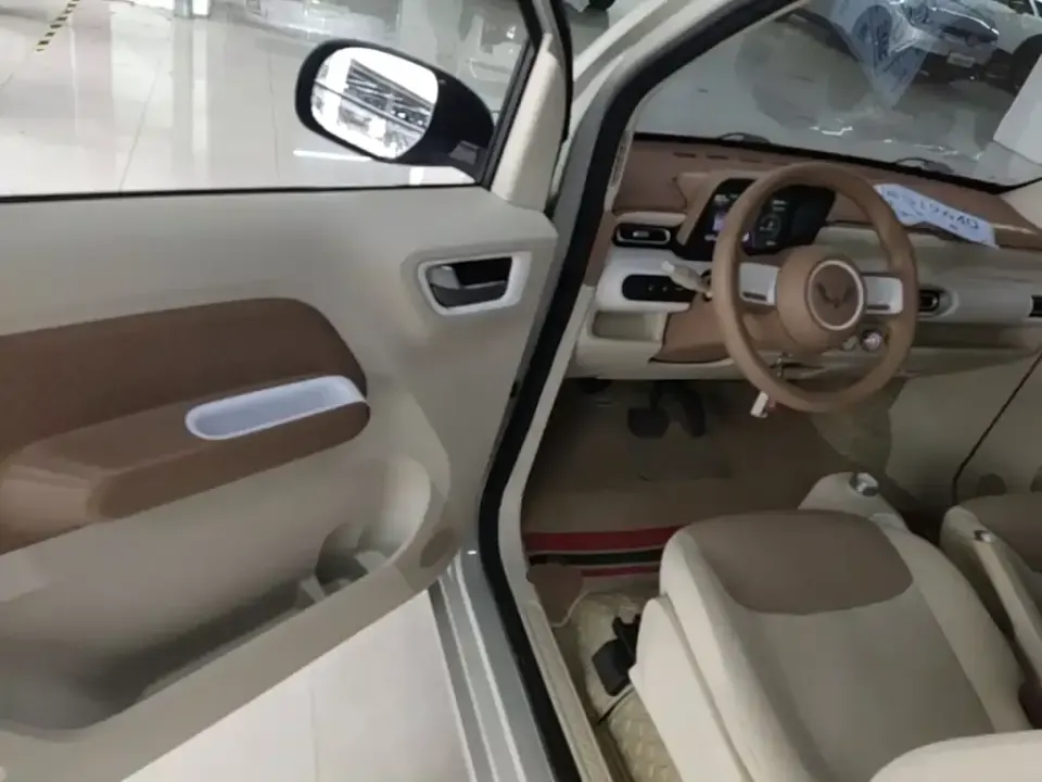 Wuling MINIEV