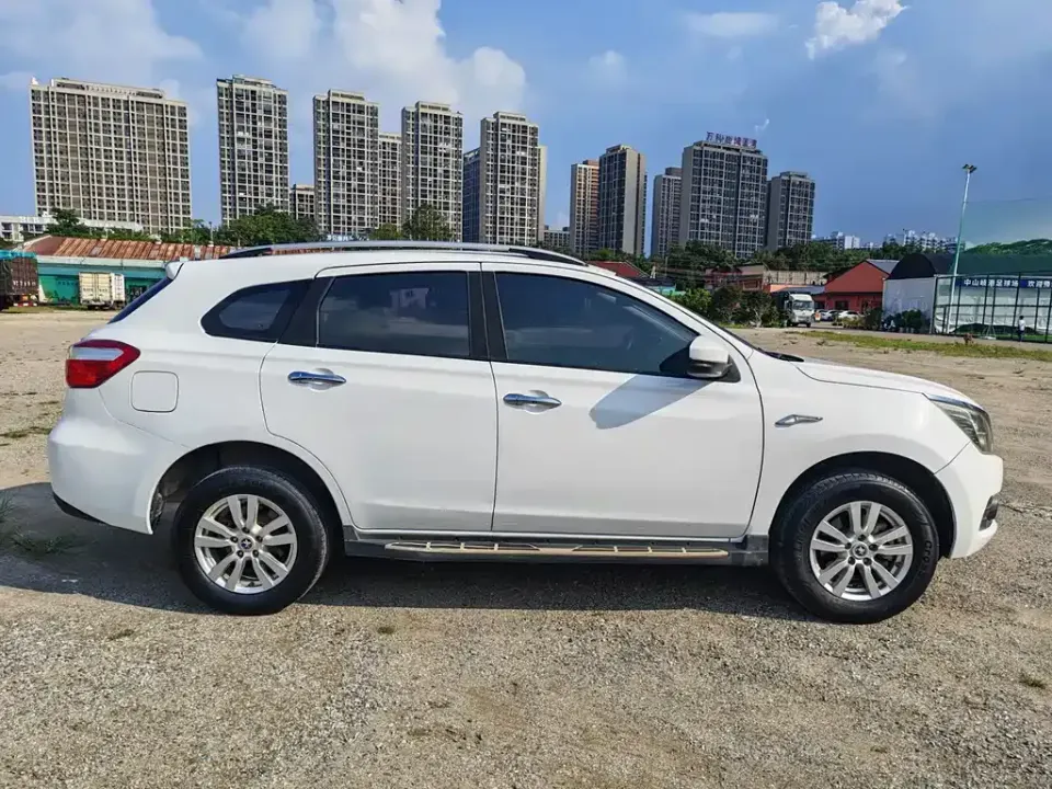 Venucia T70