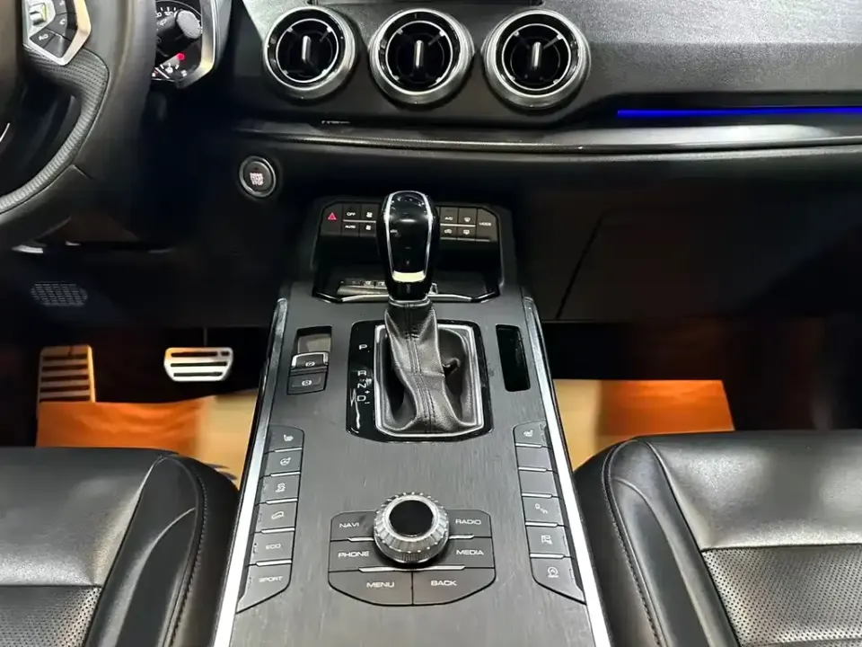 WEY Wey VV5