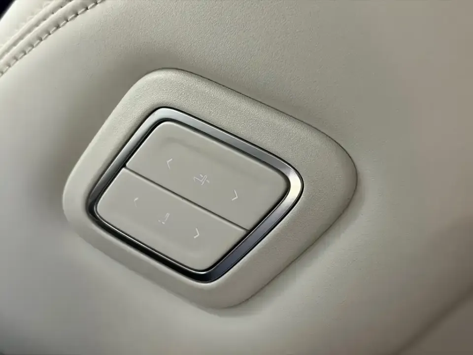 Buick GL8 Hybrid