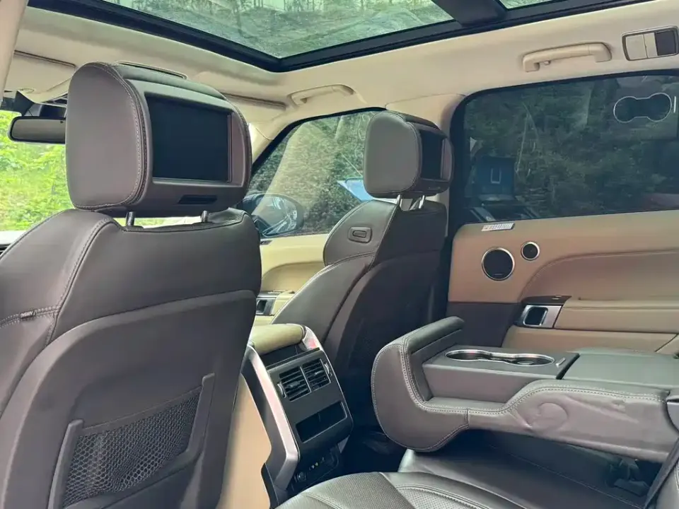 Land Rover Sport