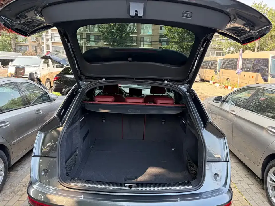 Audi Q5L Sportback
