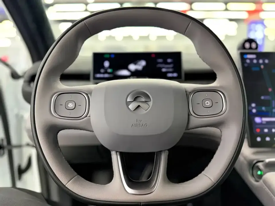 Nio EC6
