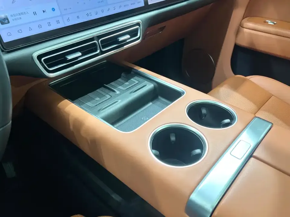 Li Li L7
