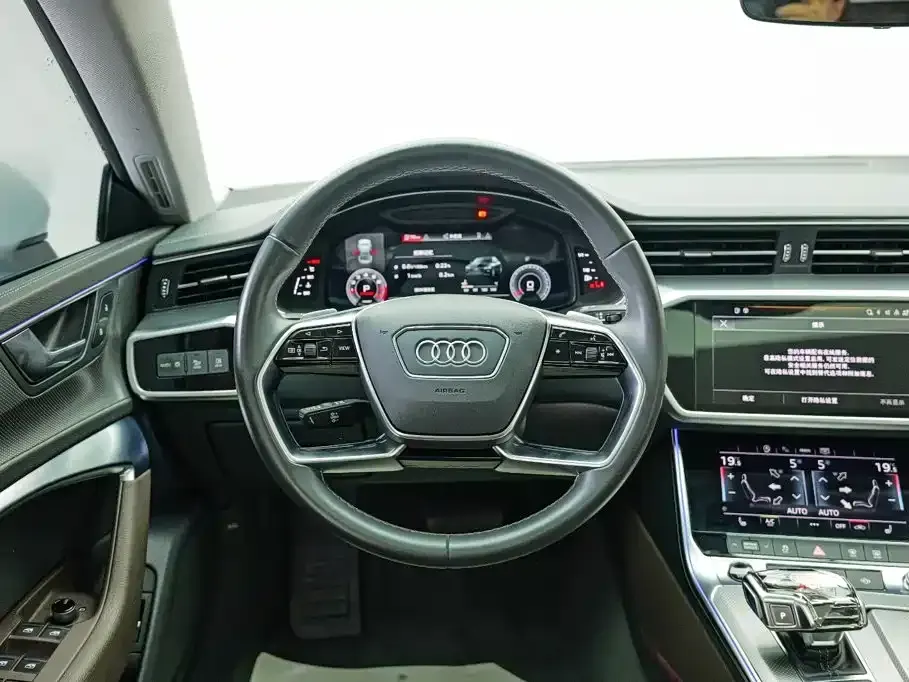 Audi A7L