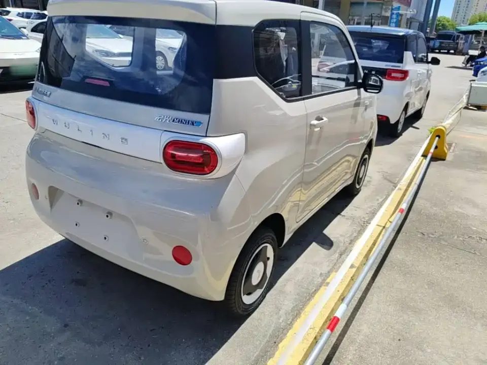 Wuling MINIEV