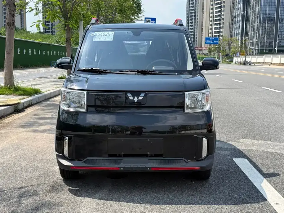Wuling MINIEV