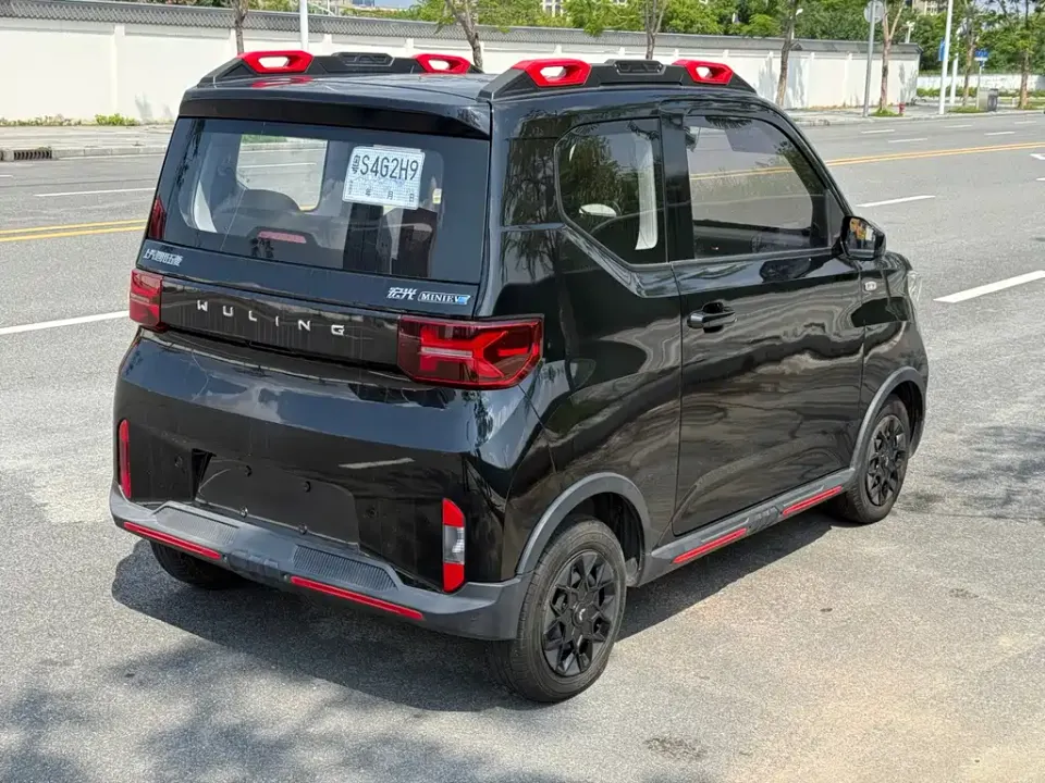 Wuling MINIEV