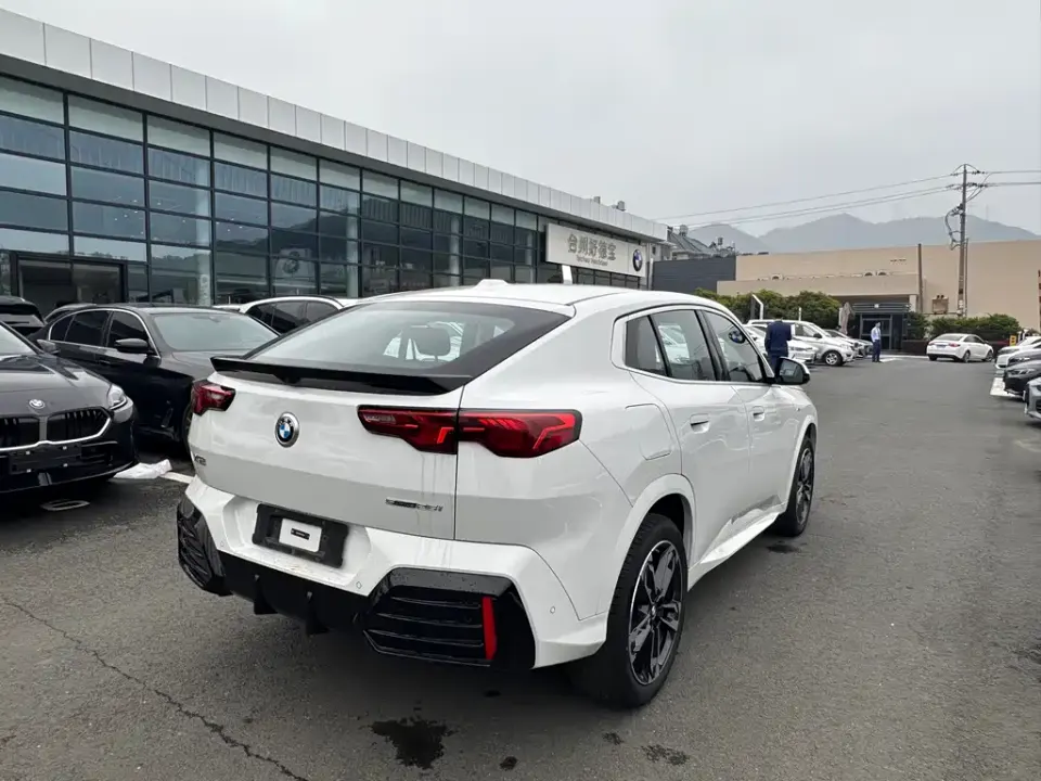 BMW X2 (Import)