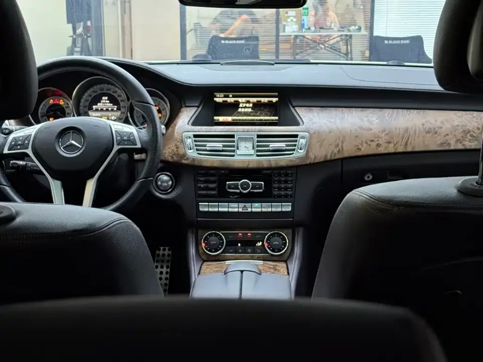 Mercedes-Benz CLS