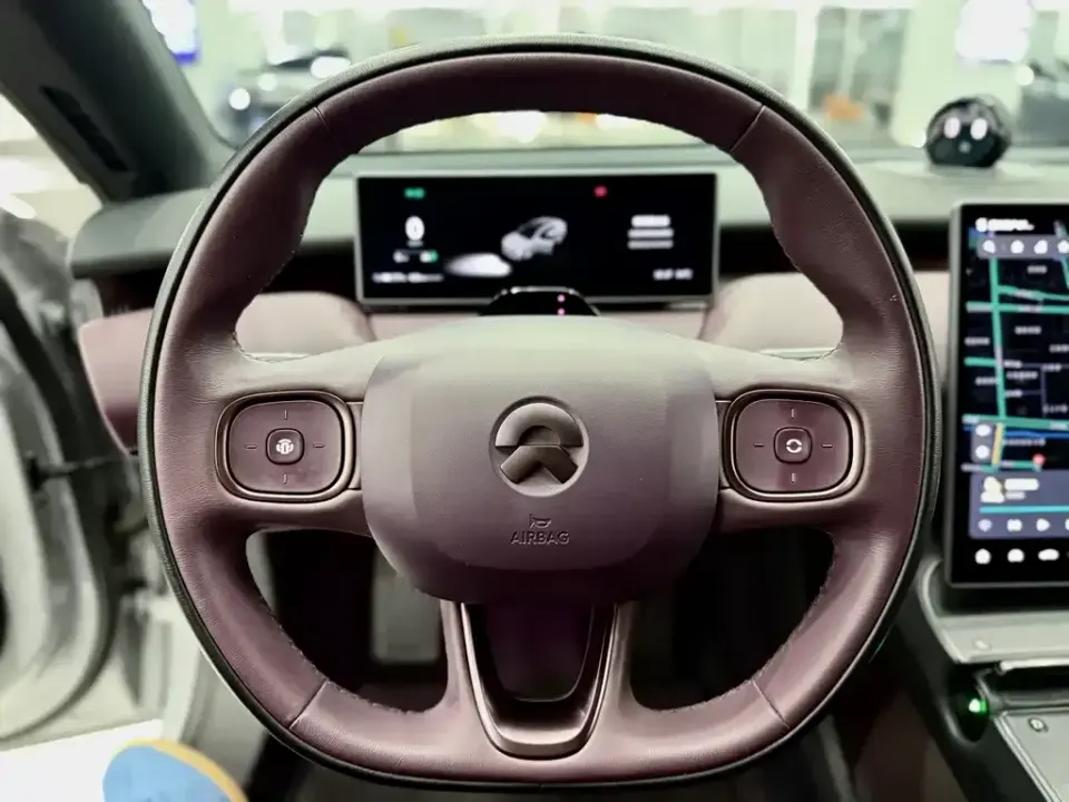 Nio ET5