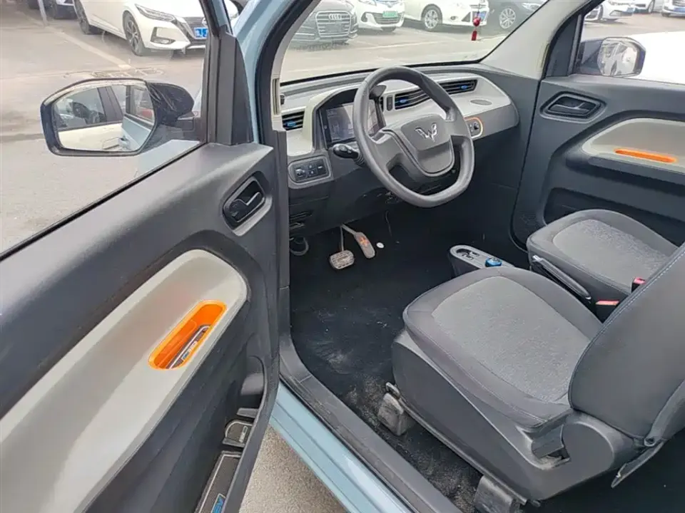 Wuling MINIEV