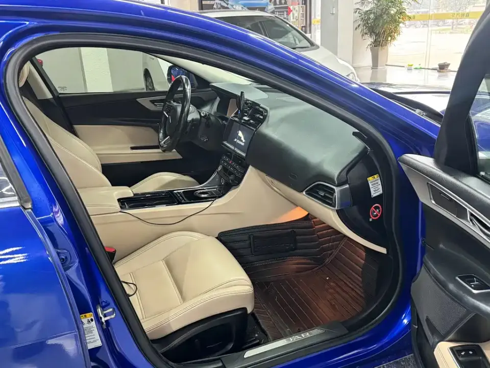 Jaguar XEL