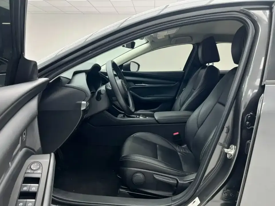 Mazda 3 Axela