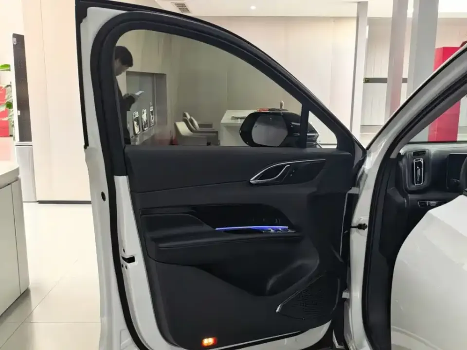 Hongqi Hongqi HS3