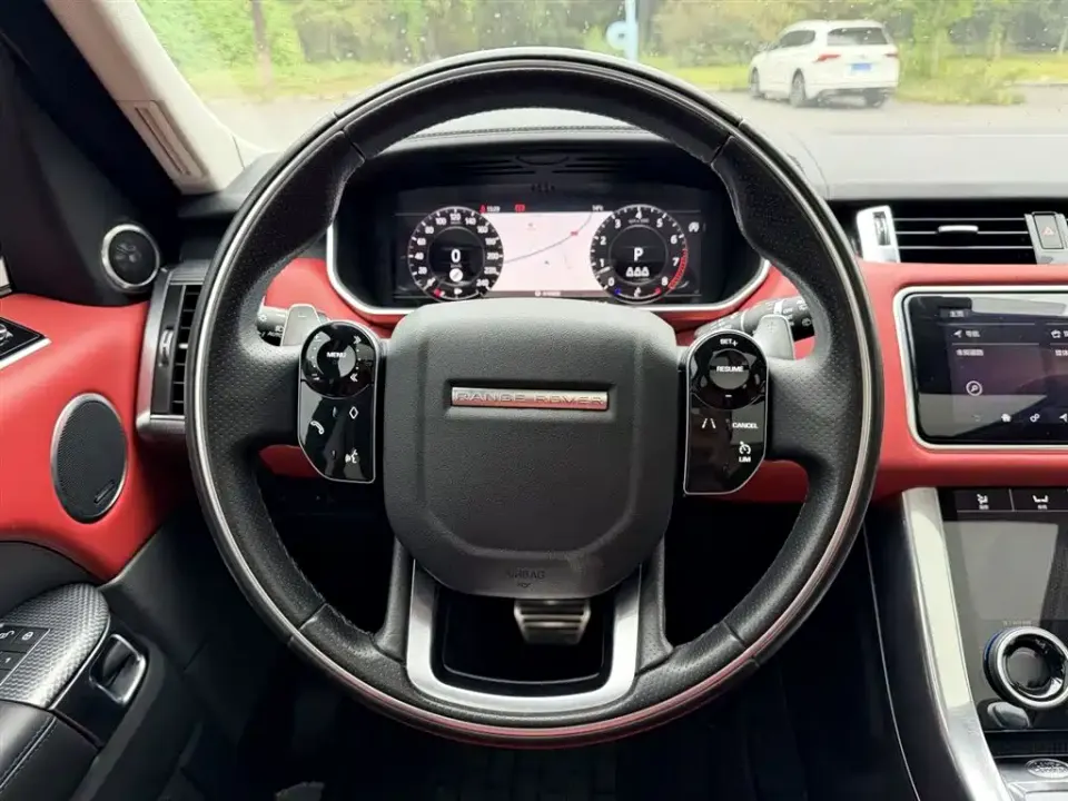 Land Rover Sport