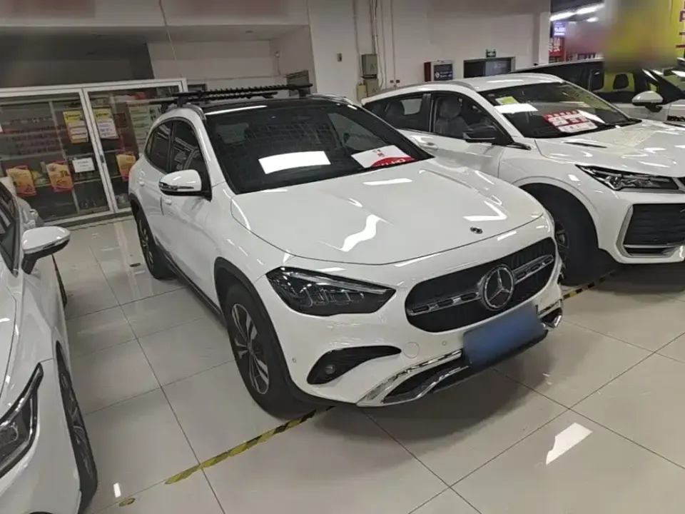 Mercedes-Benz GLA