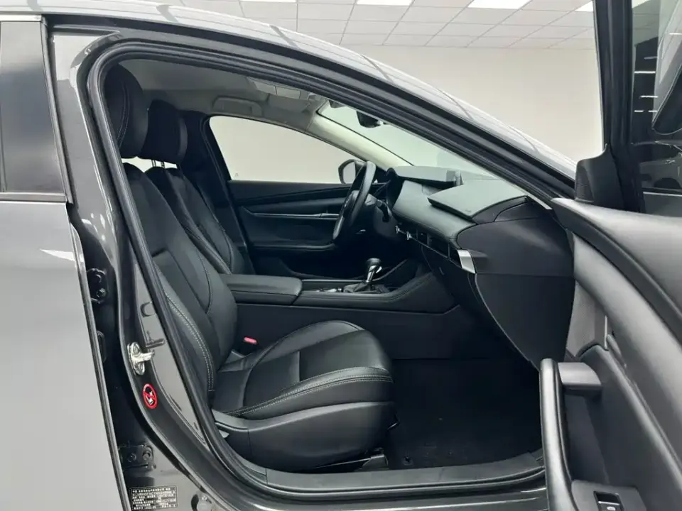 Mazda 3 Axela