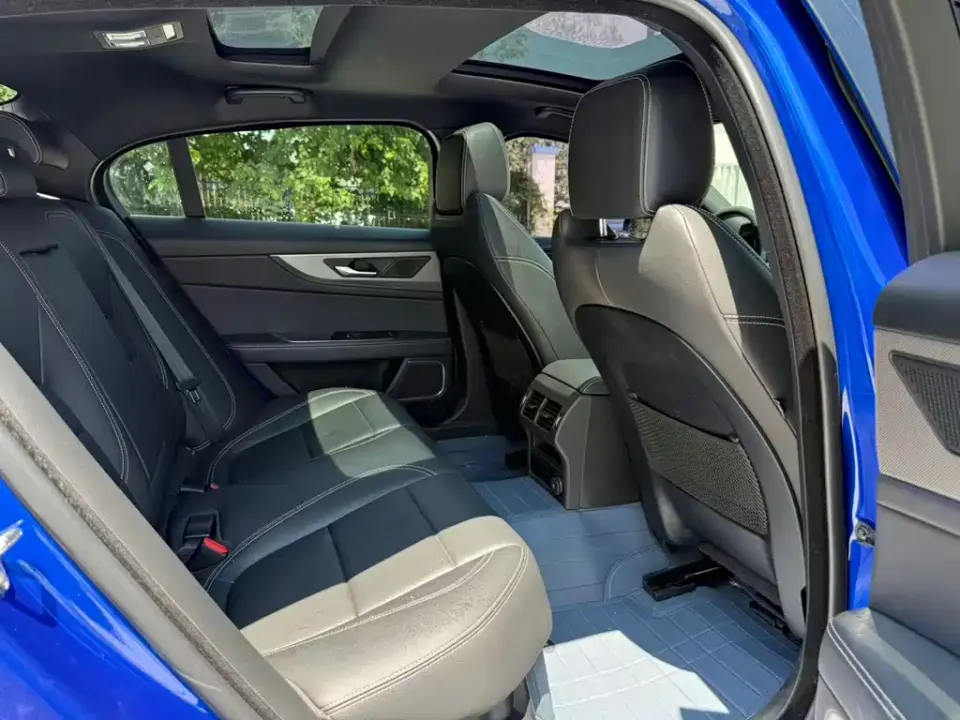 Jaguar XEL