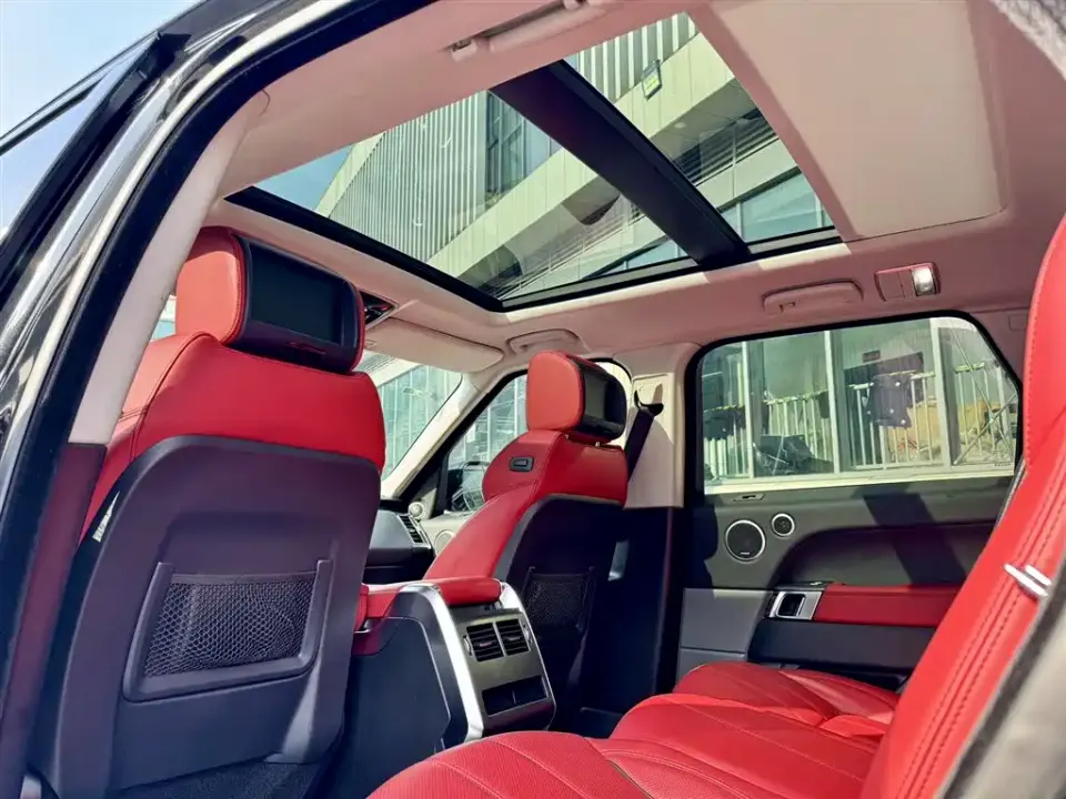 Land Rover Sport